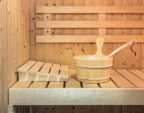 Essentielle Sauna-Zubehör für ein luxuriöses Home-Spa-Erlebnis